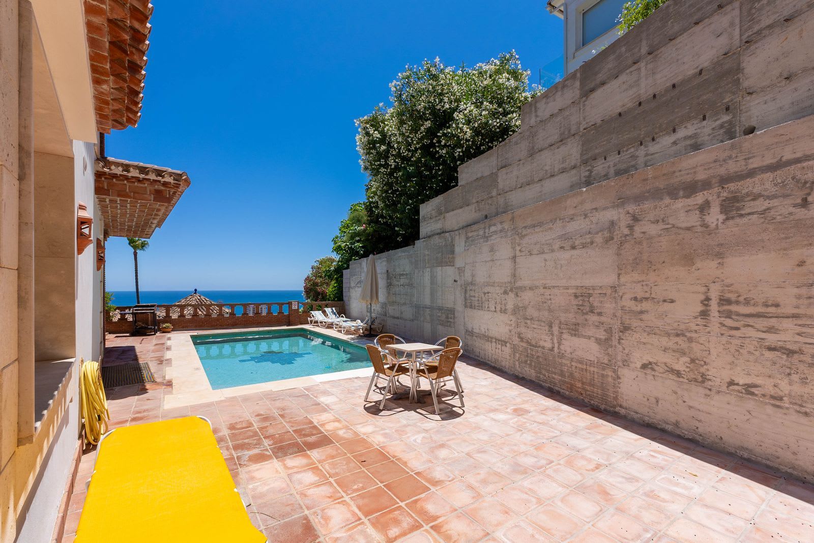 Frittliggende villa til salgs i Riviera del Sol, Bilde 3