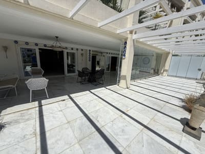 Leilighet midt i bygget til salgs i Puerto Banús, Bilde 2