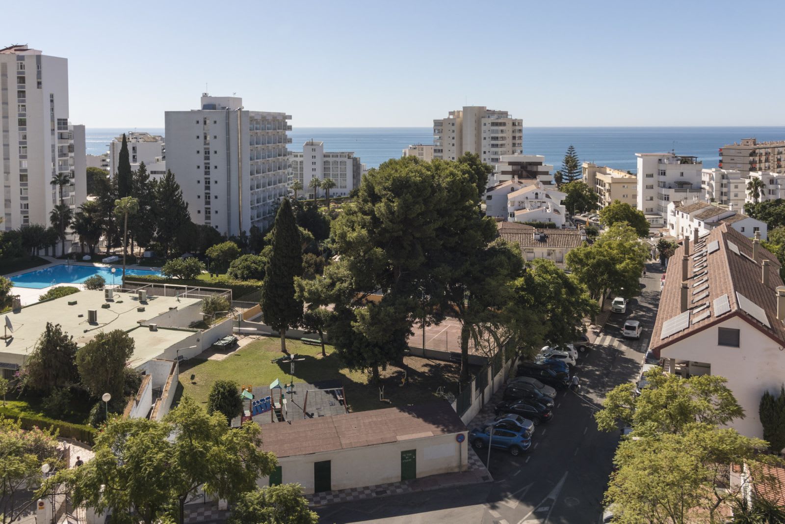 Leilighet midt i bygget til salgs i Benalmadena Costa, Bilde 3