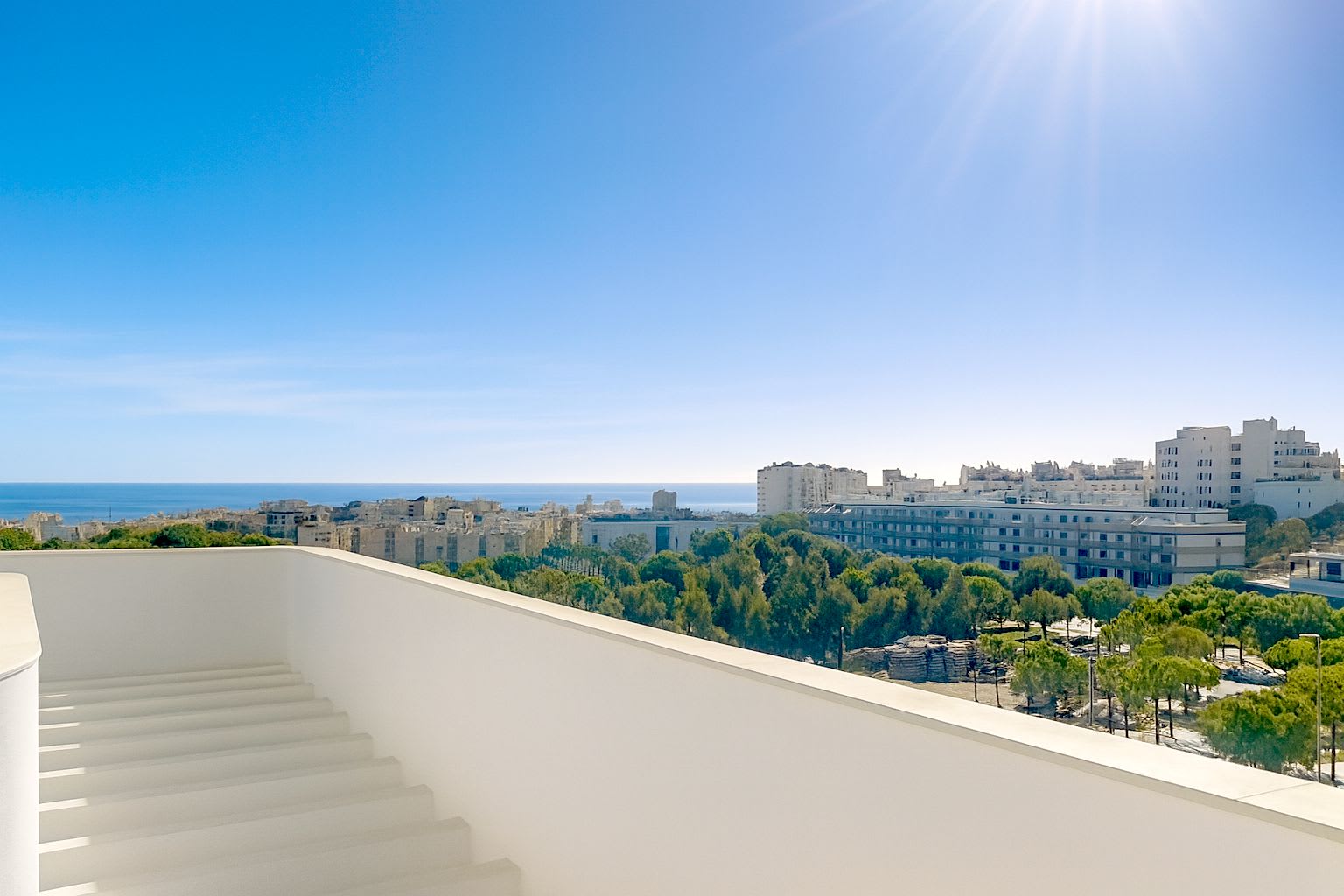 Toppleilighet til salgs i Estepona, Bilde 3