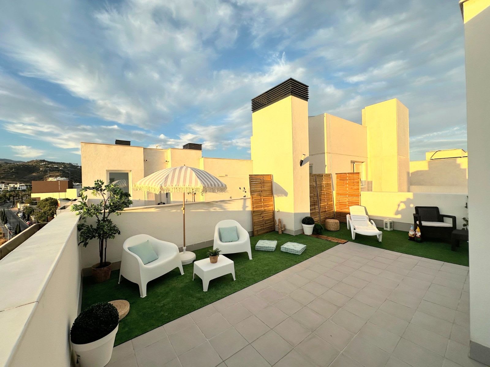 Toppleilighet til salgs i Estepona, Bilde 2