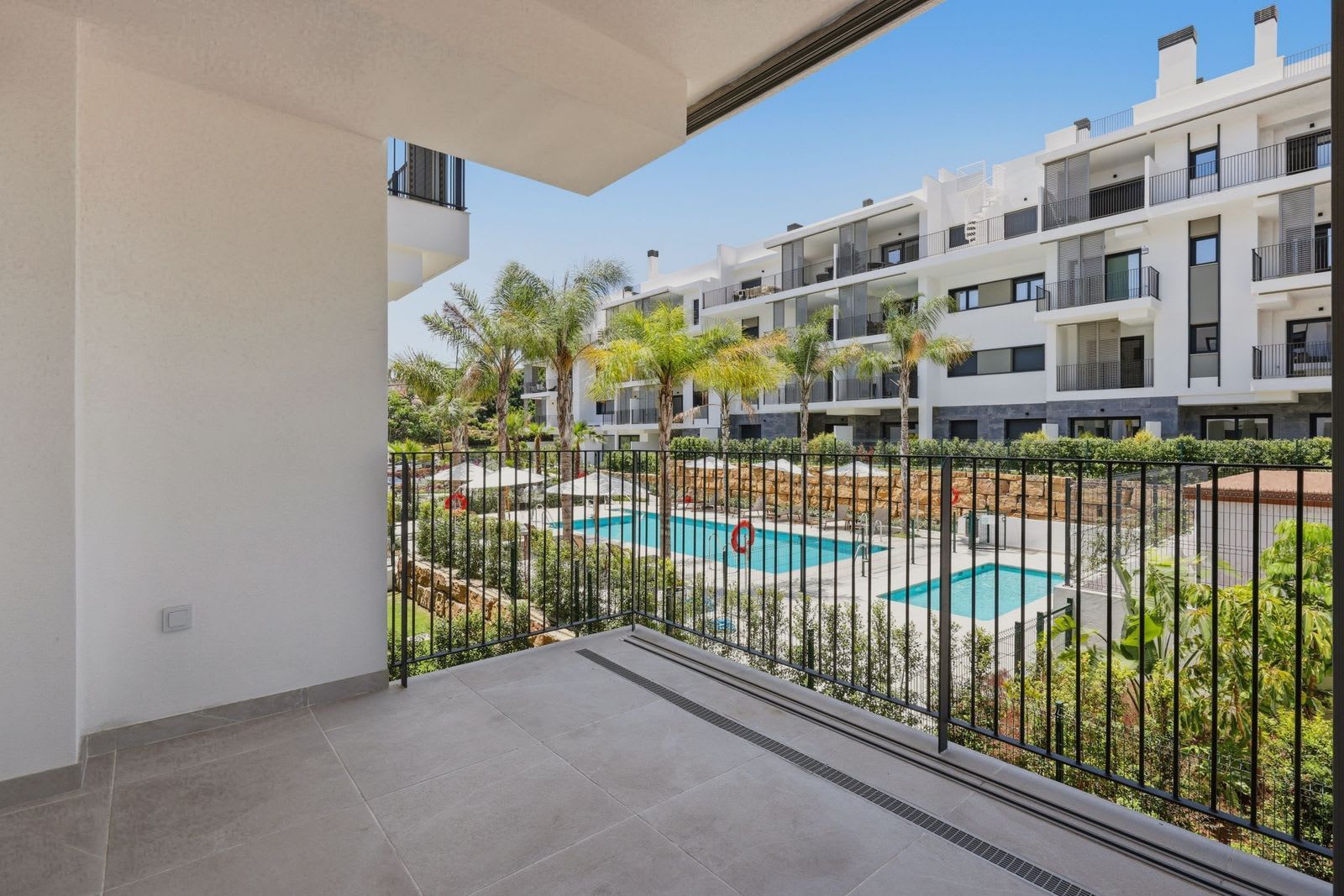 Apartment for sale in Estepona, Photo 3