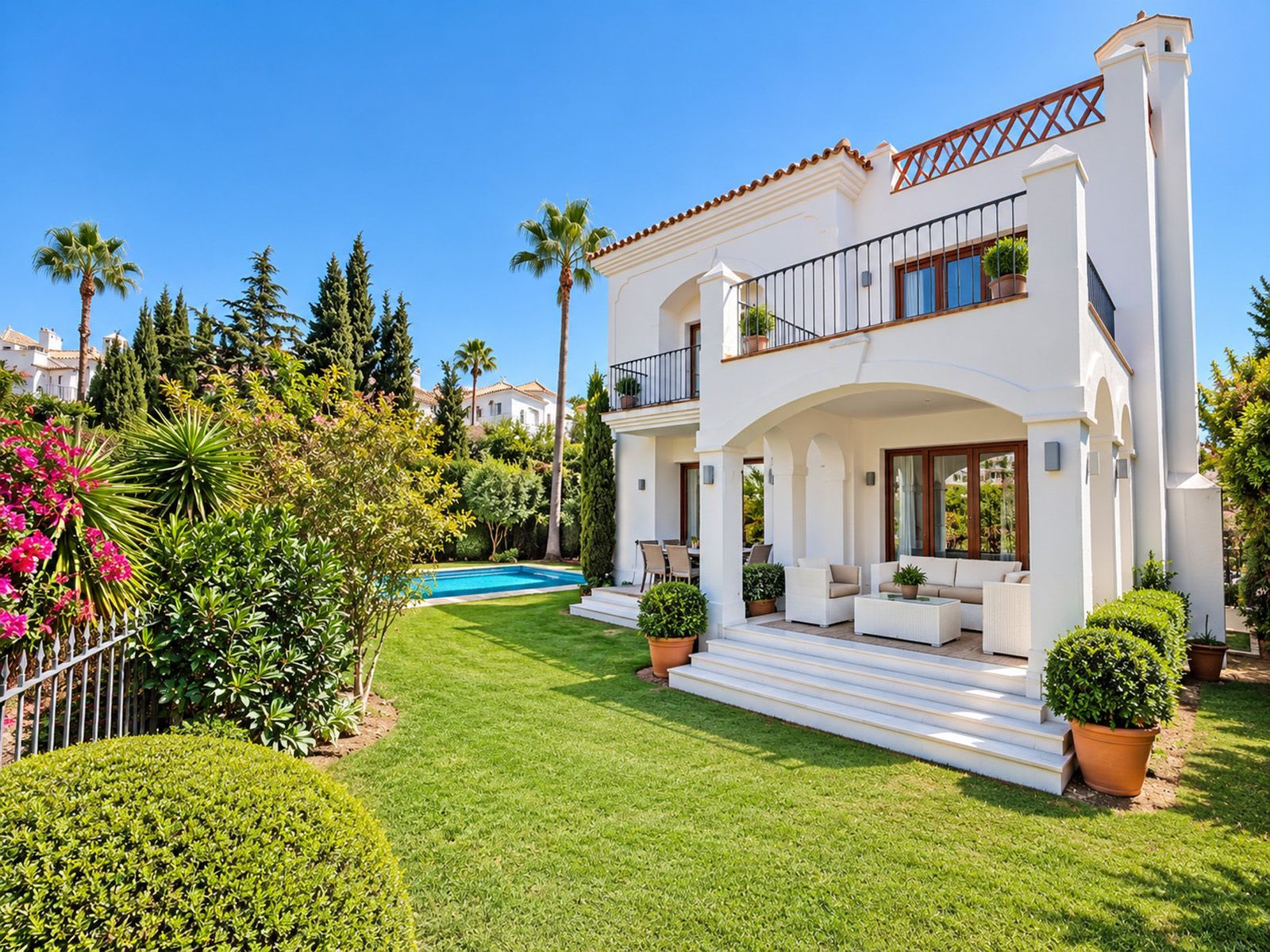 Frittliggende villa til salgs i Selwo, Estepona, Bilde 2