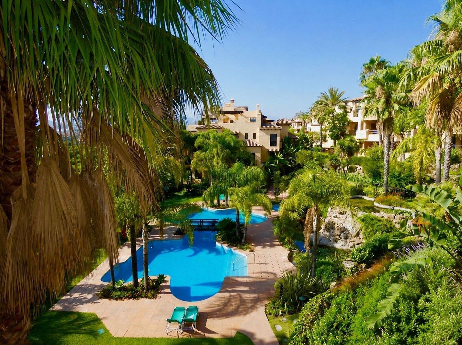 Toppleilighet til salgs i Estepona, Bilde 2