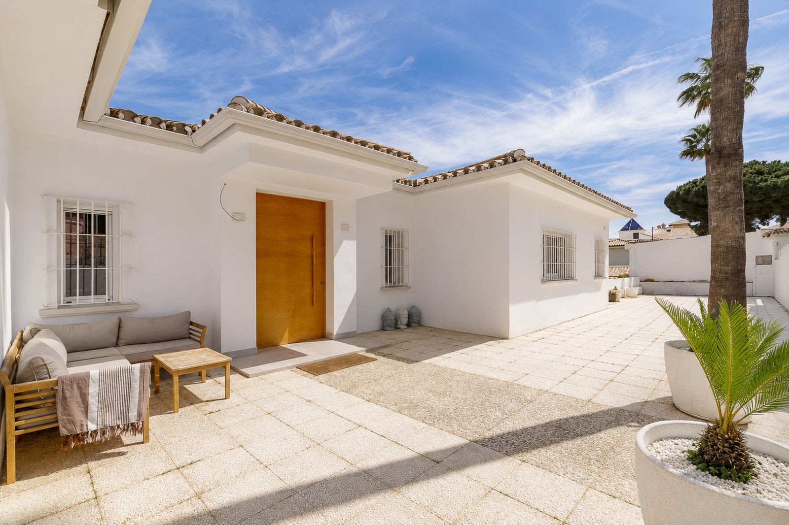 Frittliggende villa til salgs i Torrequebrada, Bilde 2