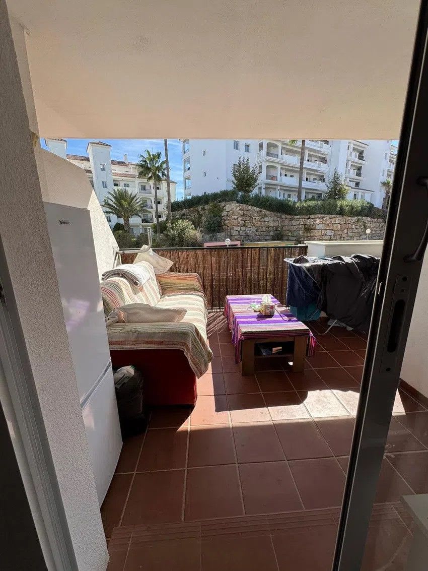Leilighet midt i bygget til salgs i Riviera del Sol, Bilde 2