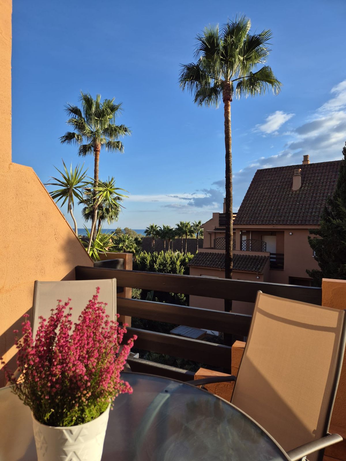 Duplex-penthouse til salgs i Casares Playa, Bilde 3
