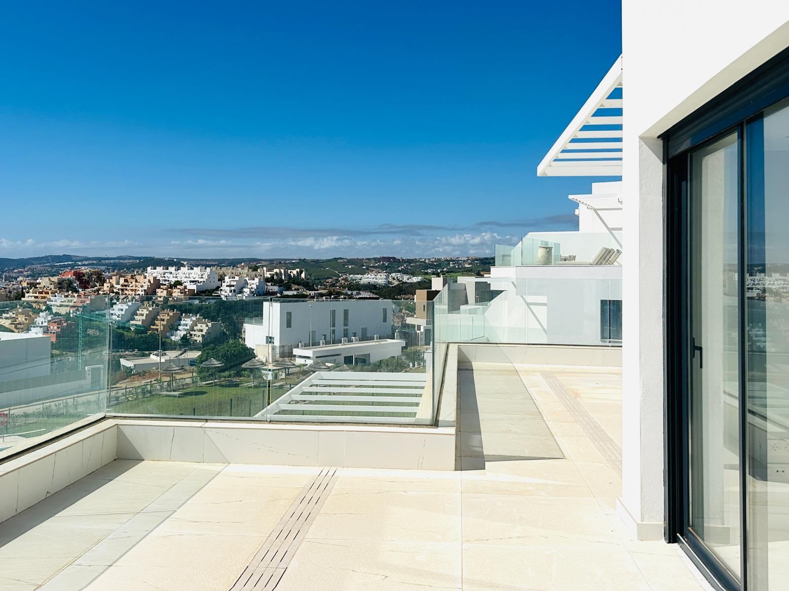 Toppleilighet med 3 soverom til salgs i Casares, Bilde 2