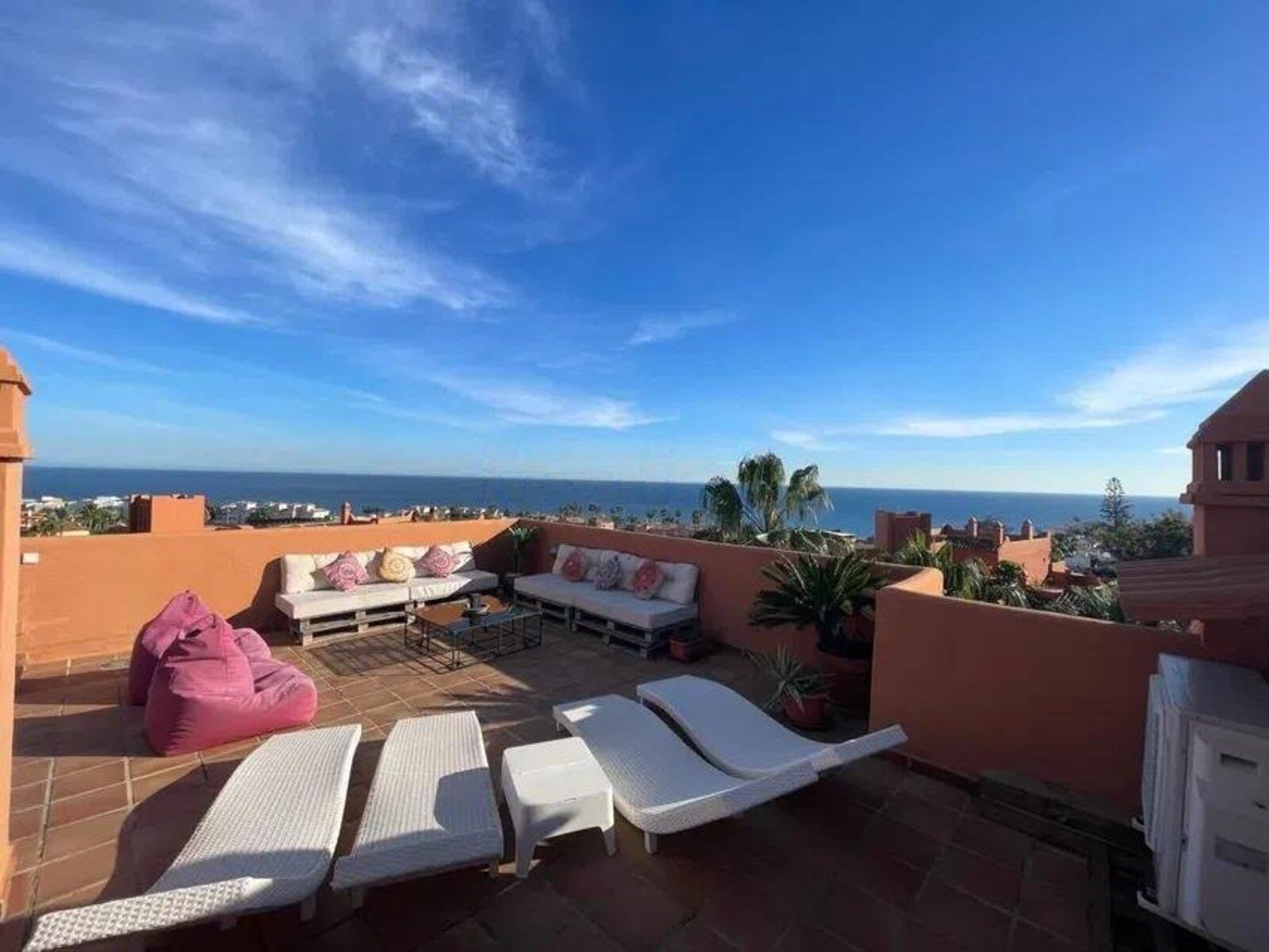 Toppleilighet til salgs i Buenas Noches, Estepona, Bilde 2