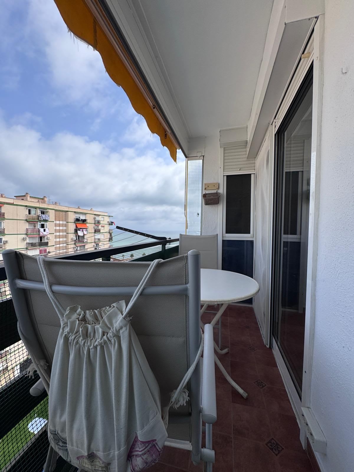 Leilighet midt i bygget til salgs i Benalmadena Costa, Bilde 2