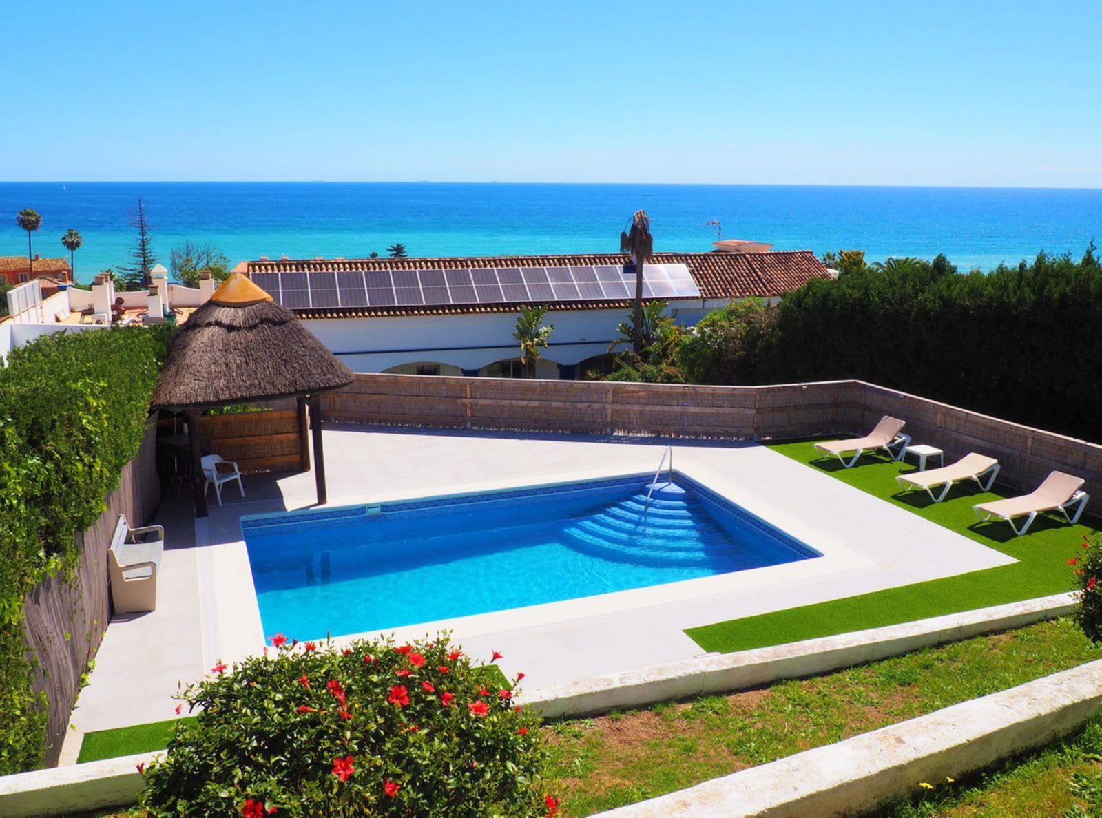 Villa til salgs i Estepona, Bilde 2