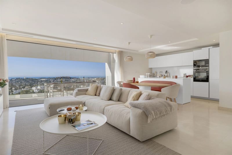 Duplex-penthouse til salgs i Nueva Andalucía