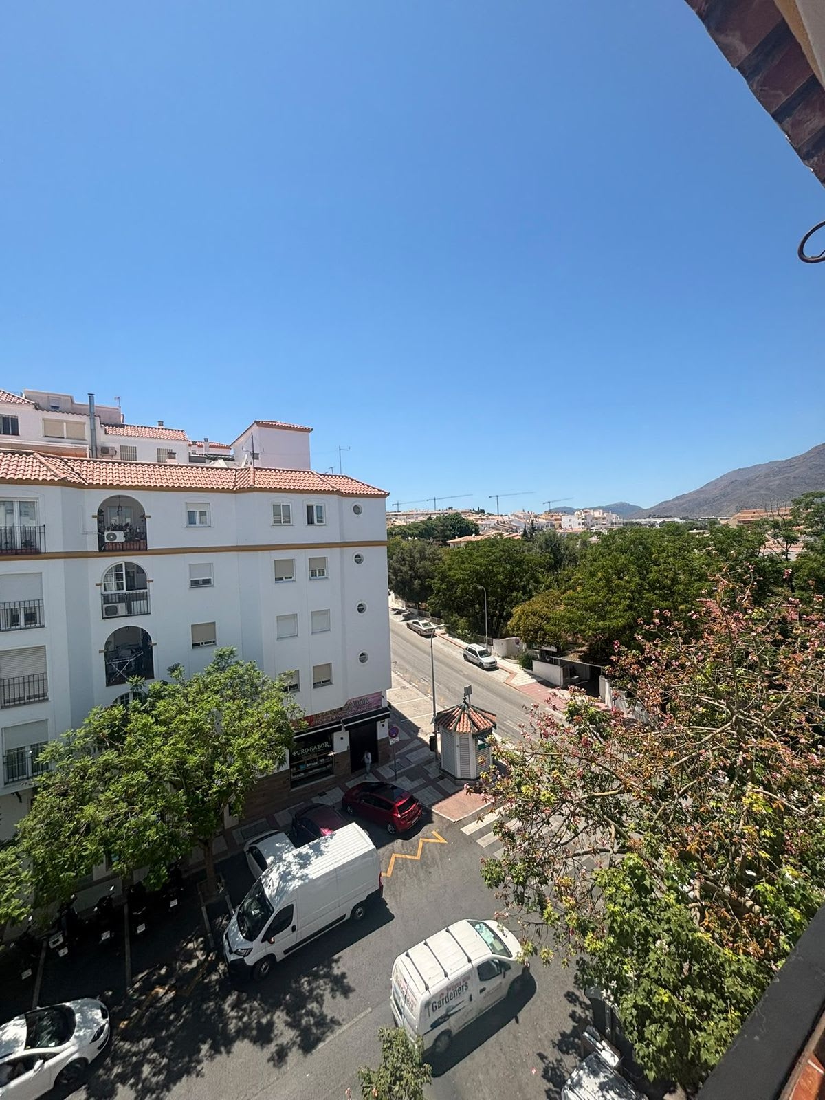 Toppleilighet med 5 soverom til salgs i Estepona, Bilde 3