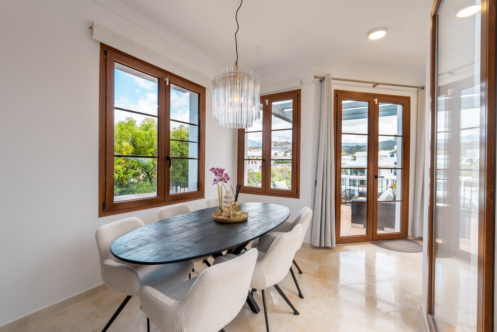 Villa til salgs i Estepona, Bilde 2