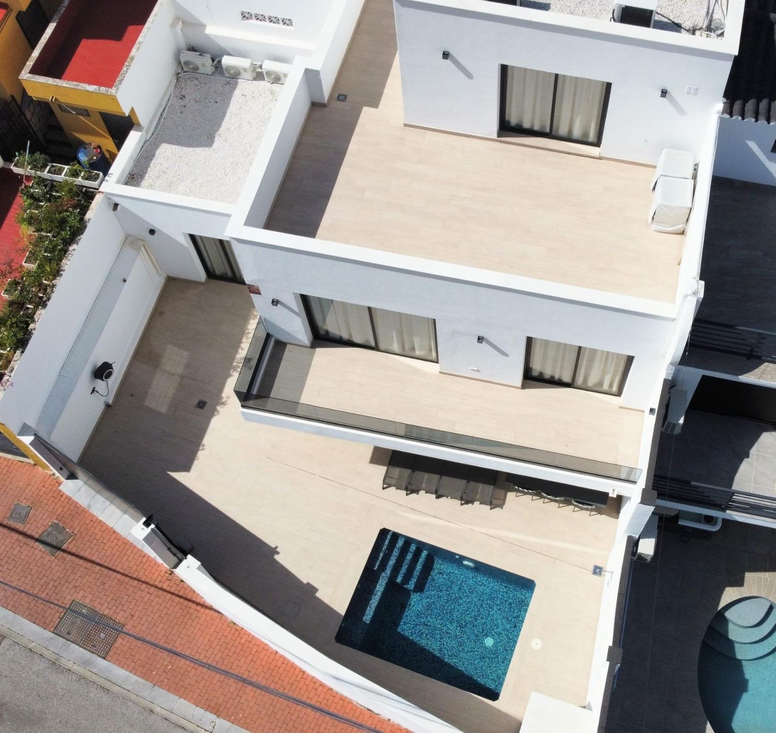 Frittliggende villa til salgs i Benalmadena Costa, Bilde 2