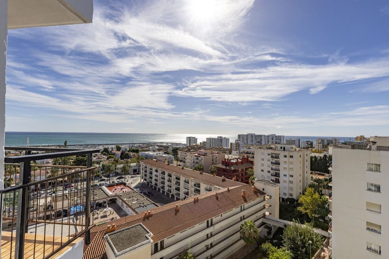 Leilighet i øverste etasje til salgs i Benalmadena Costa