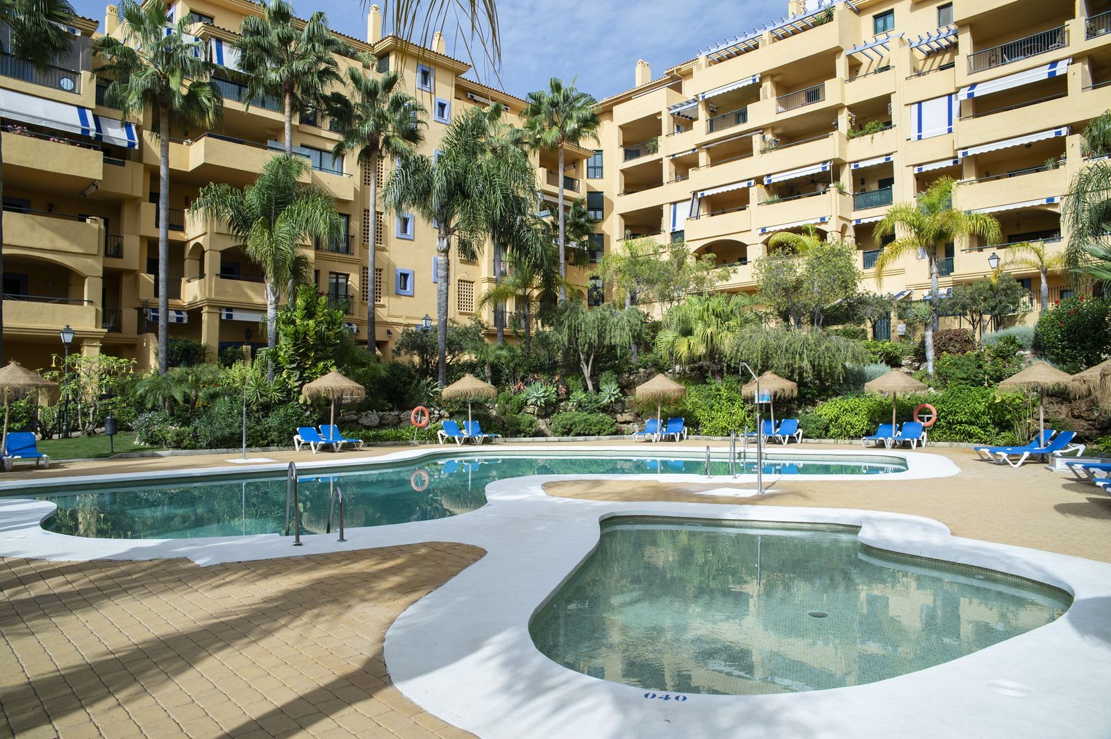 Leilighet til salgs i Los Almendros, Marbella, Bilde 2