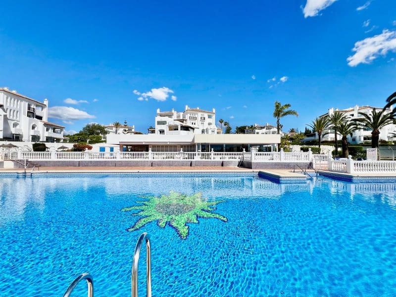 Leilighet midt i bygget til salgs i Elviria
