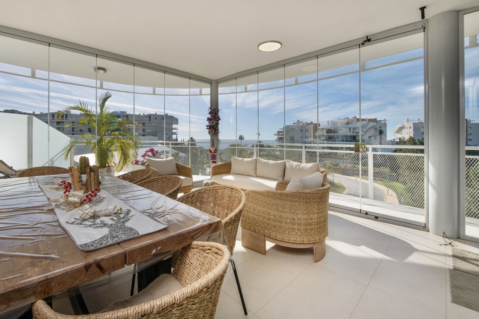 Leilighet til salgs i El Higueron, Benalmadena, Bilde 2