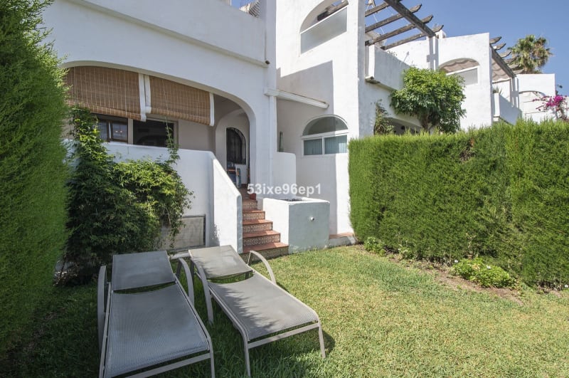 Rekkehus til salgs i Arroyo Vaquero, Estepona