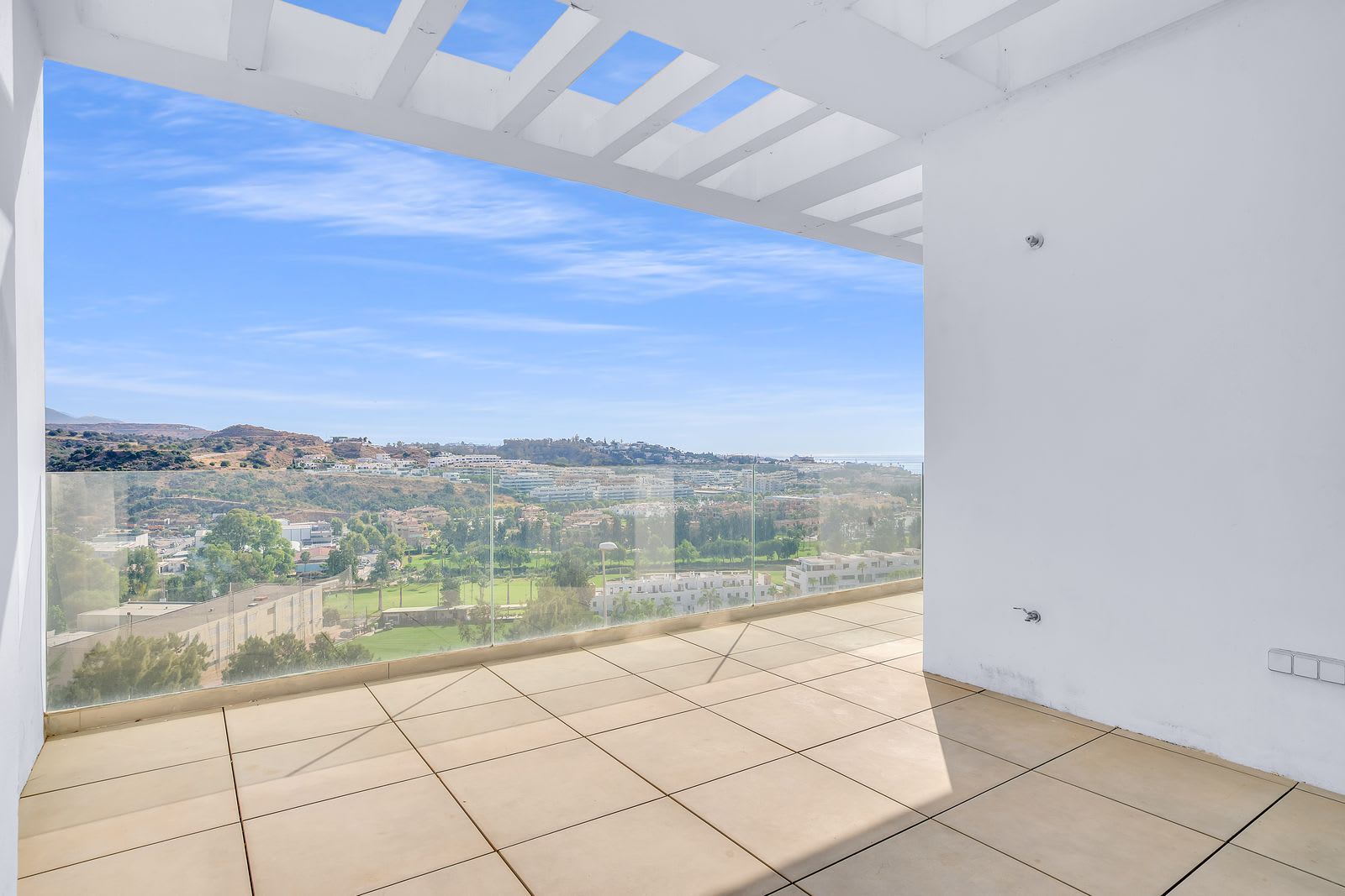Leilighet midt i bygget til salgs i La Cala de Mijas, Bilde 2