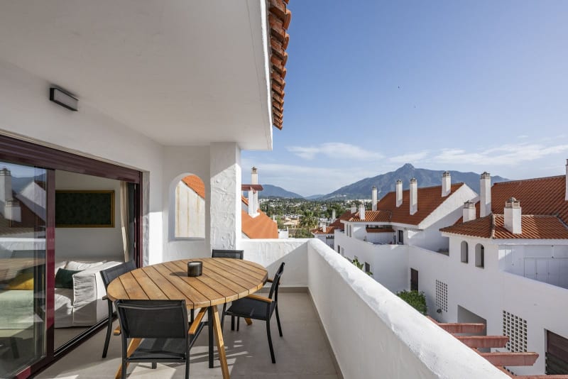 Leilighet midt i bygget til salgs i Nueva Andalucía