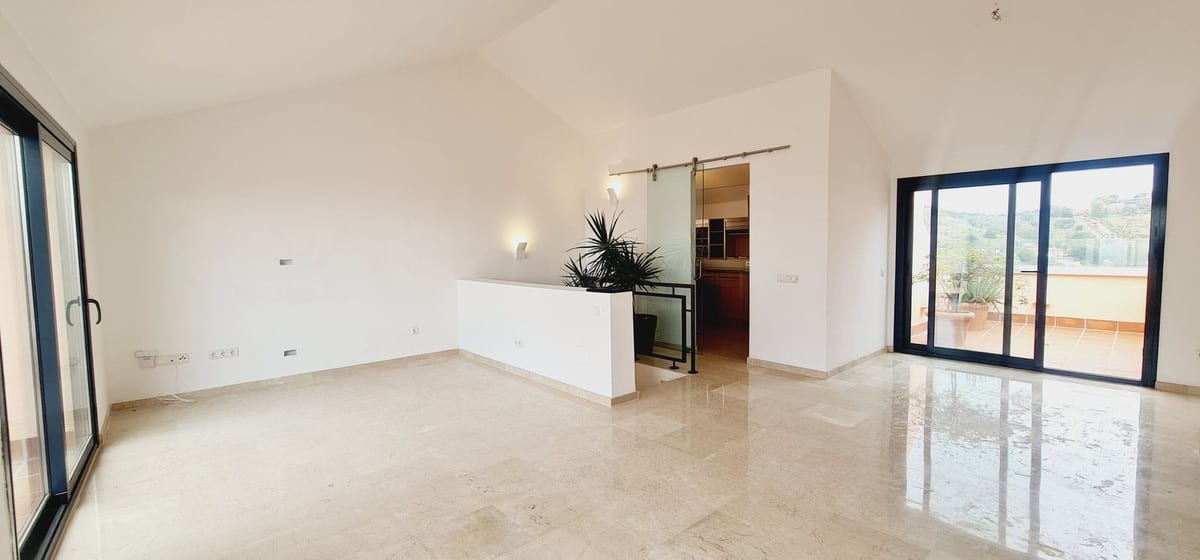 Duplex-penthouse til salgs i Calahonda, Bilde 3