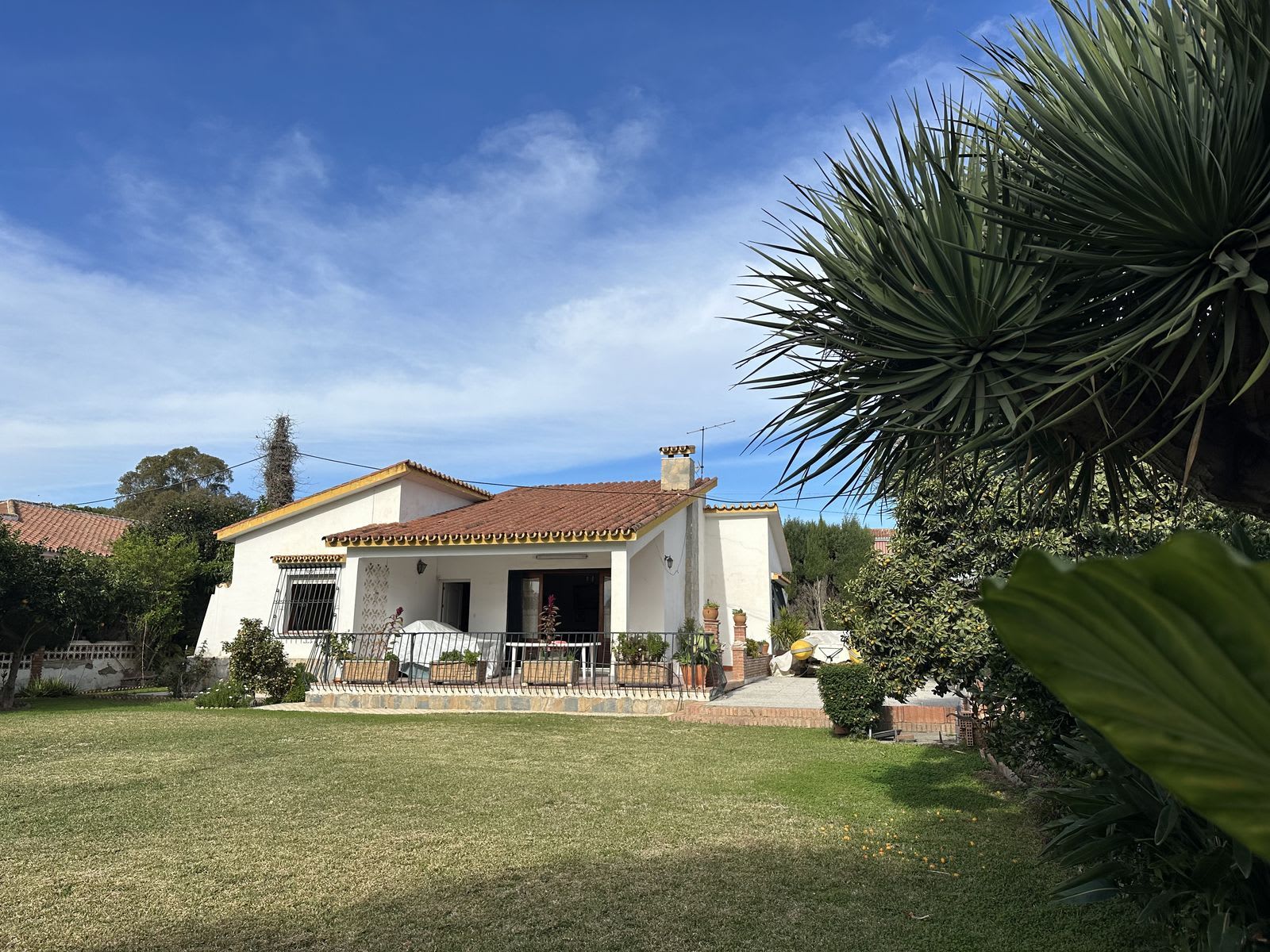 Frittliggende villa til salgs i Rincón de la Victoria, Bilde 2