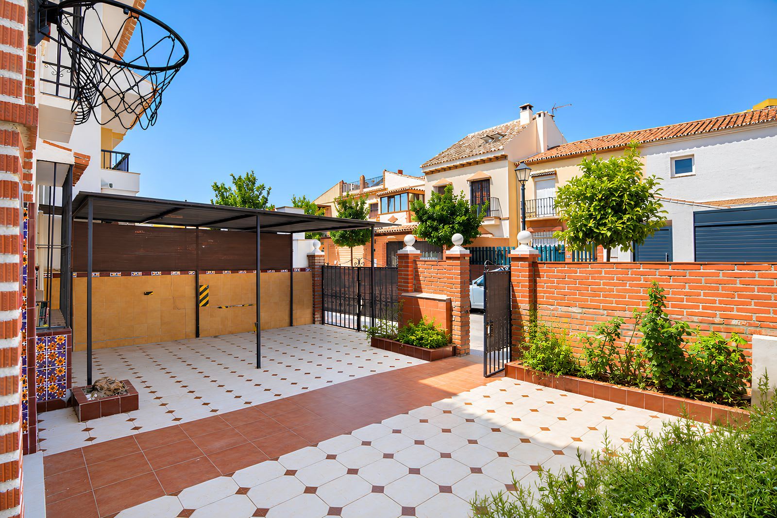 Villa til salgs i Pueblo López, Fuengirola, Bilde 2