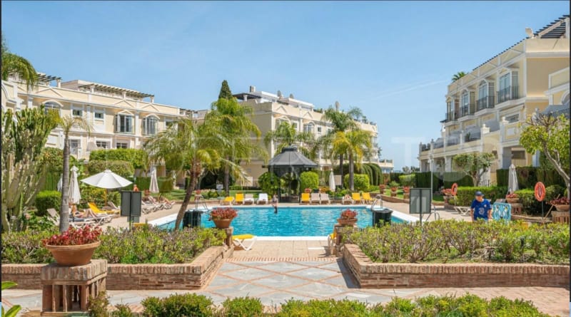 Duplex-penthouse til salgs i Nueva Andalucía