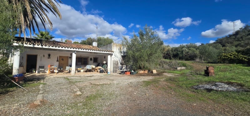 Villa til salgs i Estepona