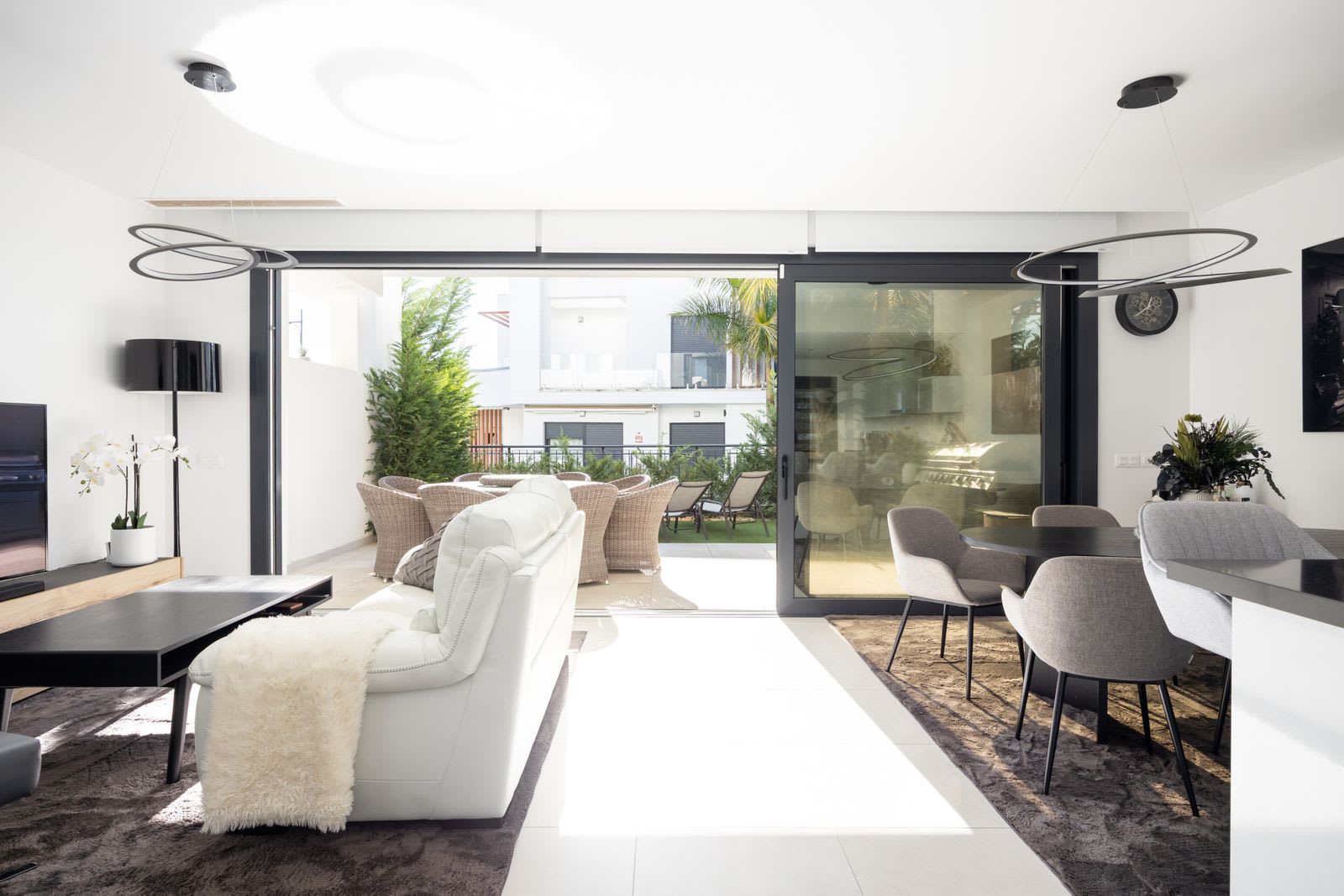 Rekkehus med 3 soverom til salgs i Bel-Air, Estepona, Bilde 3