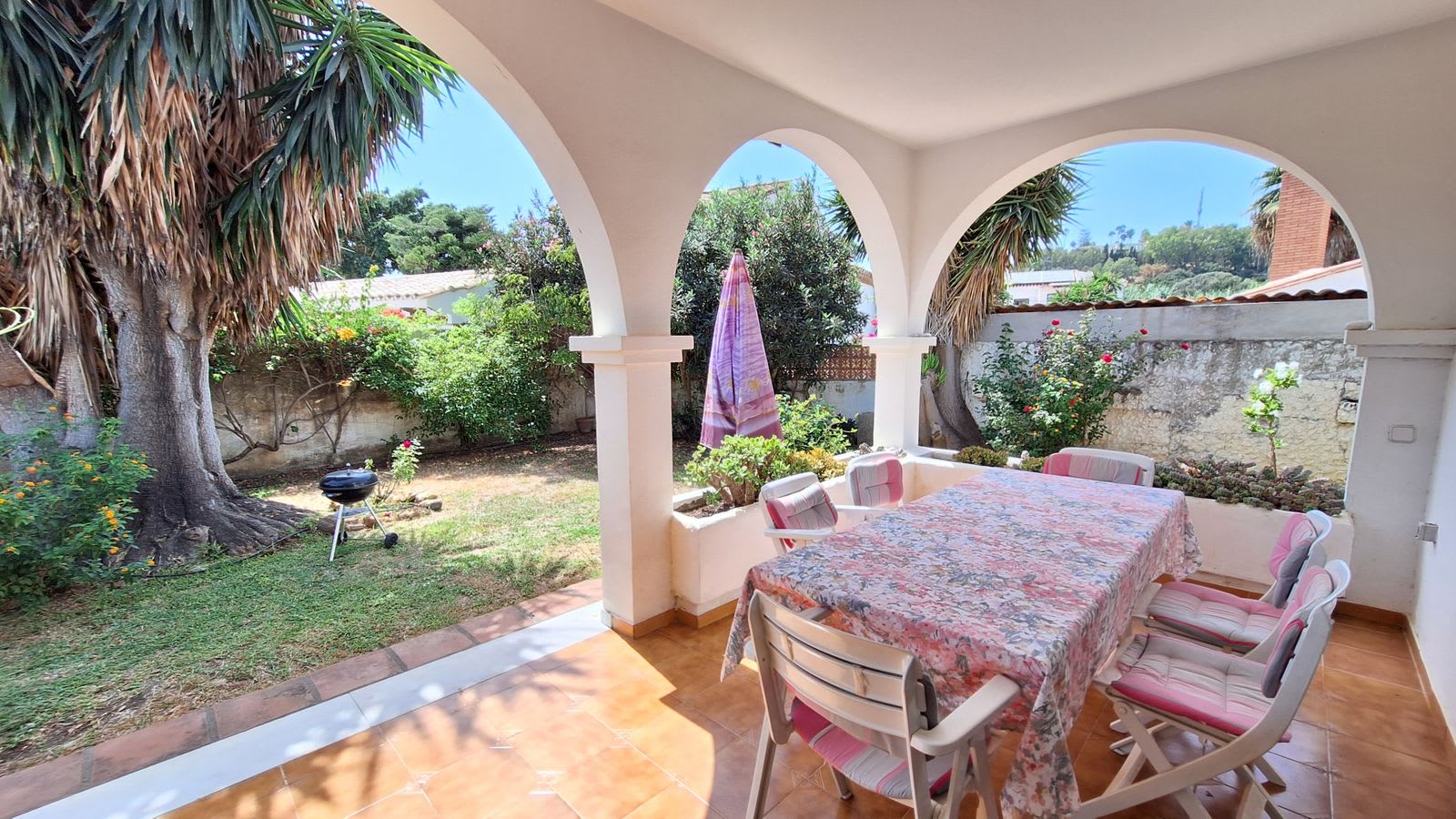 Villa til salgs i Estepona, Bilde 2