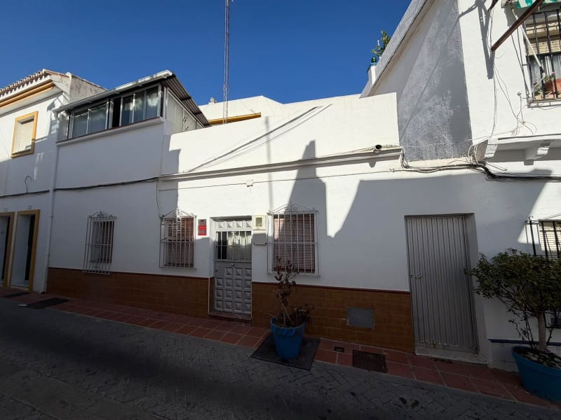 Villa til salgs i Marbella