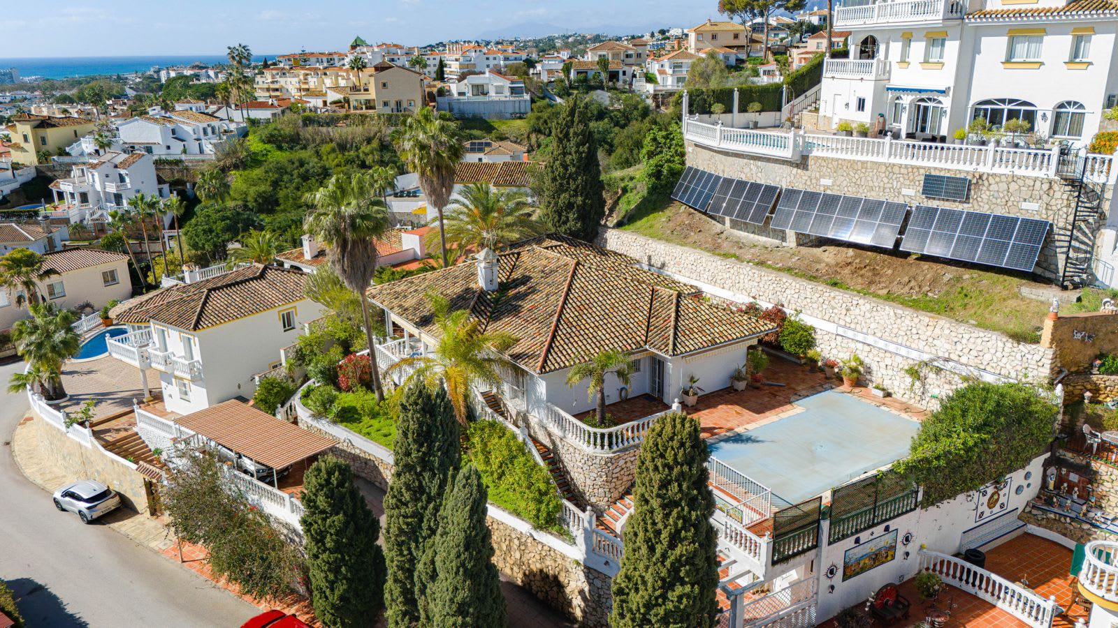 Frittliggende villa til salgs i Riviera del Sol, Bilde 3