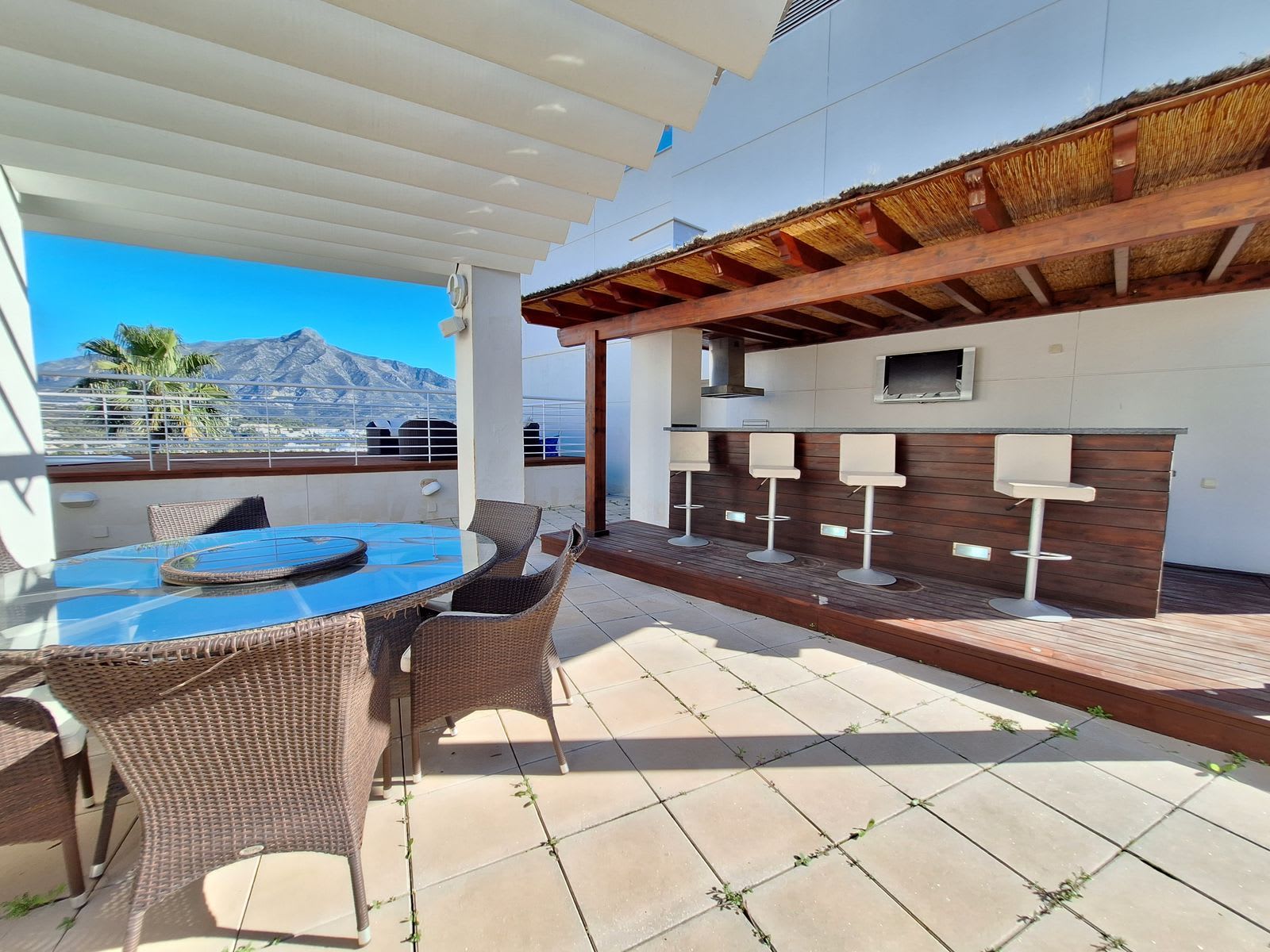 Duplex-penthouse til salgs i Nueva Andalucía, Bilde 3