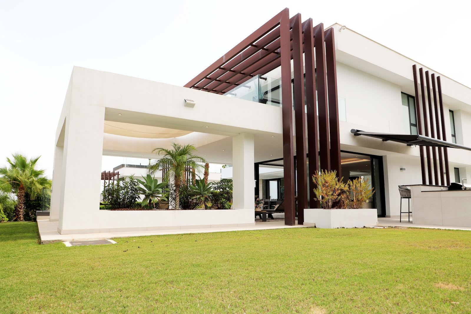 Villa til salgs i New Golden Mile, Bilde 2