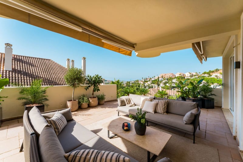 Duplex til salgs i Nueva Andalucía
