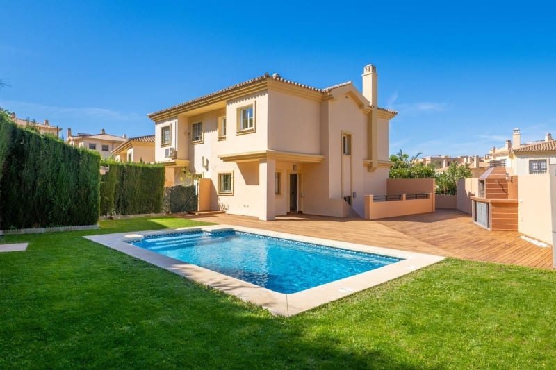 Tomannsbolig til salgs i Los Pacos, Fuengirola