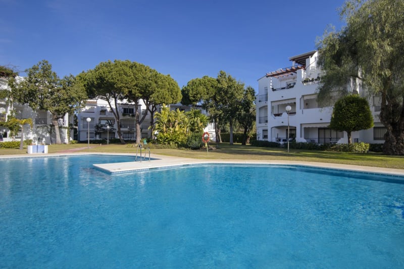Rekkehus med 3 soverom til salgs i Estepona