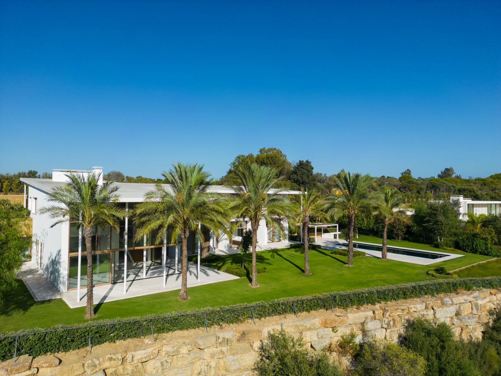 Frittliggende villa til salgs i Casares, Bilde 3