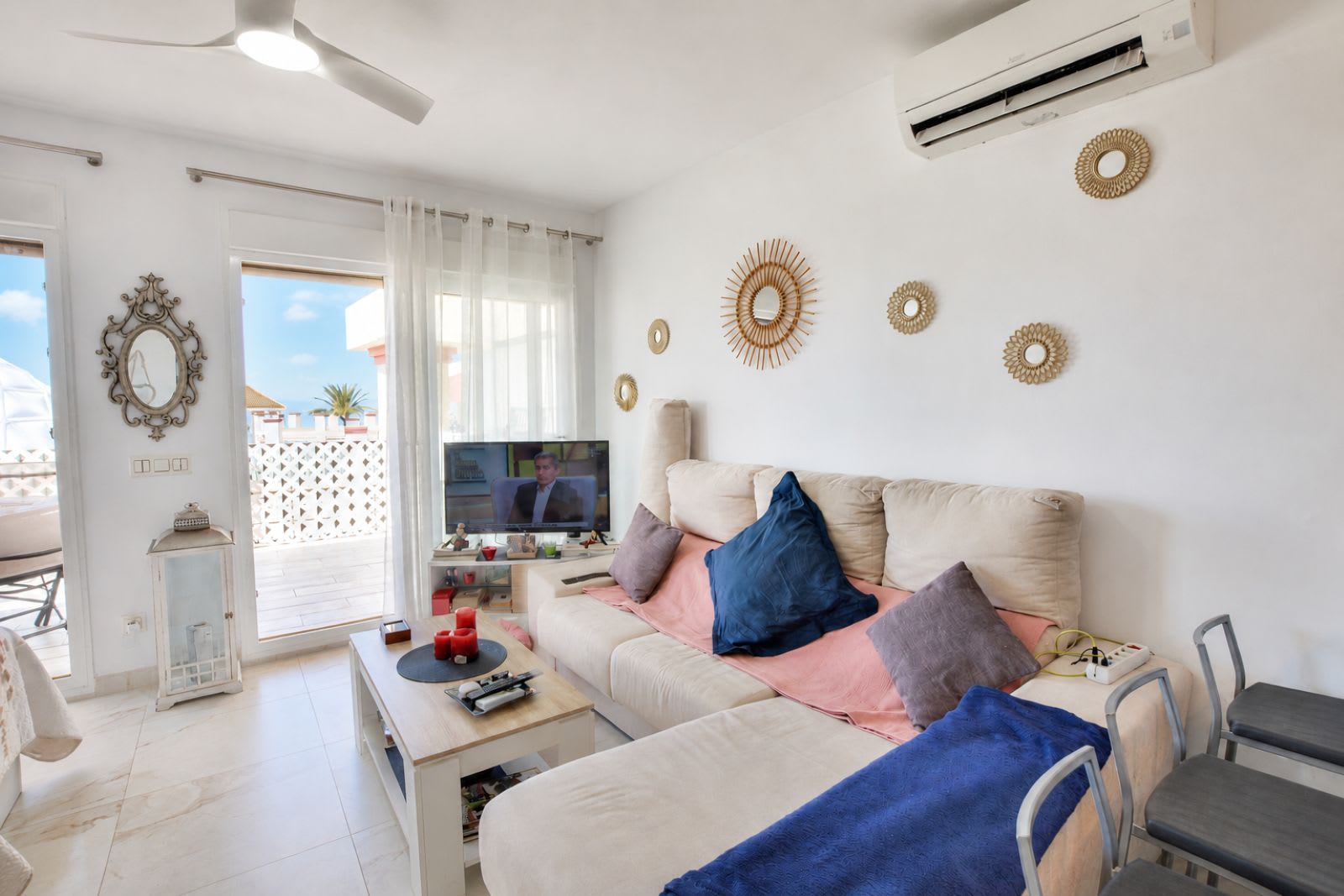 Leilighet midt i bygget til salgs i Elviria, Bilde 2