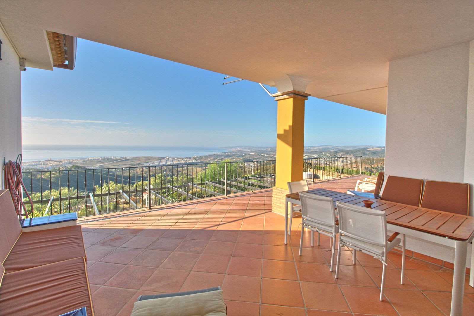 Villa til salgs i Estepona, Bilde 3