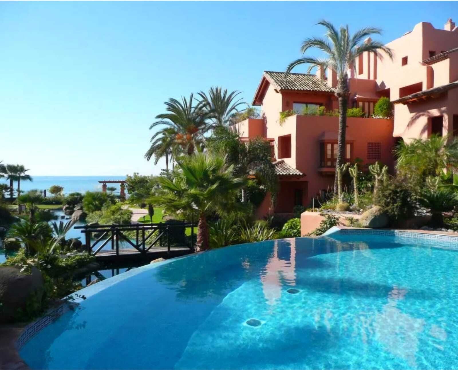 Toppleilighet med 3 soverom til salgs i Estepona, Bilde 3