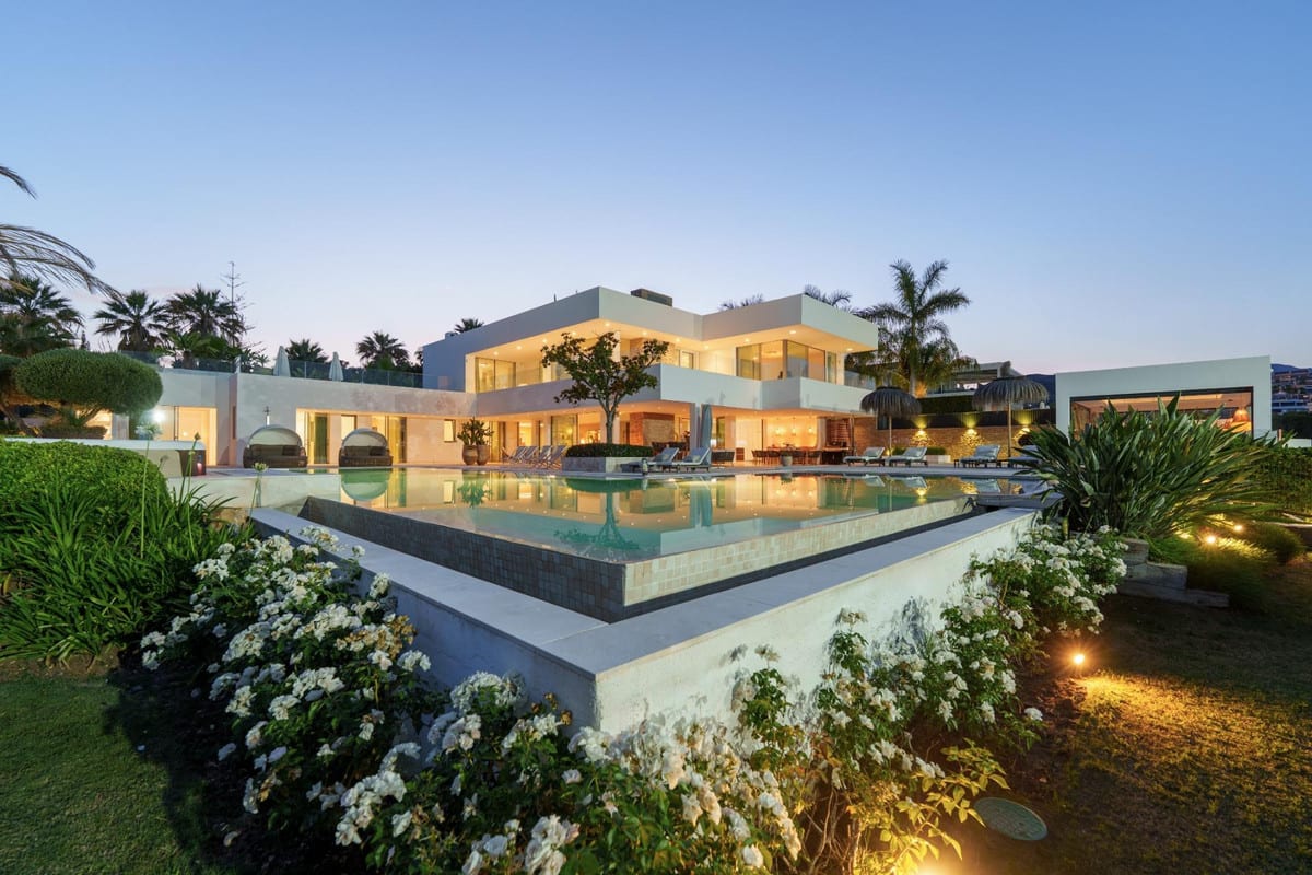 Villa til salgs i Marbella, Bilde 2