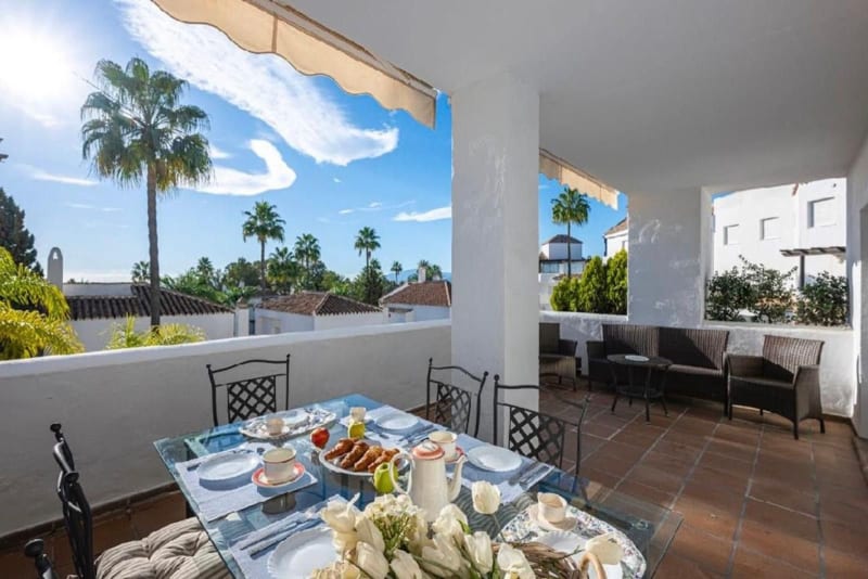 Leilighet midt i bygget til salgs i Bahía de Marbella
