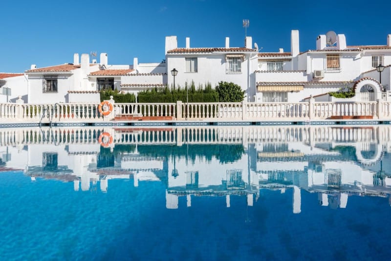 Rekkehus med 3 soverom til salgs i Estepona