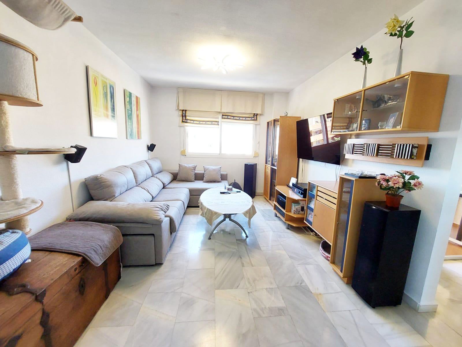 Leilighet midt i bygget til salgs i Torremolinos, Bilde 2