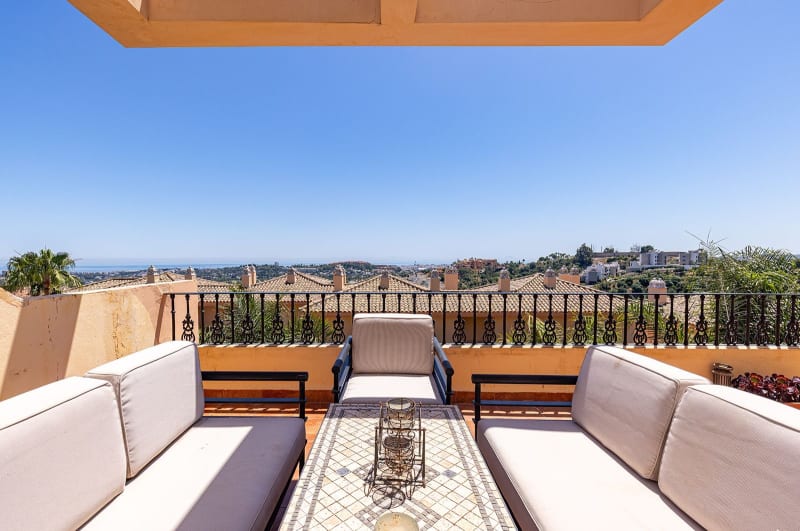 Duplex-penthouse til salgs i Nueva Andalucía