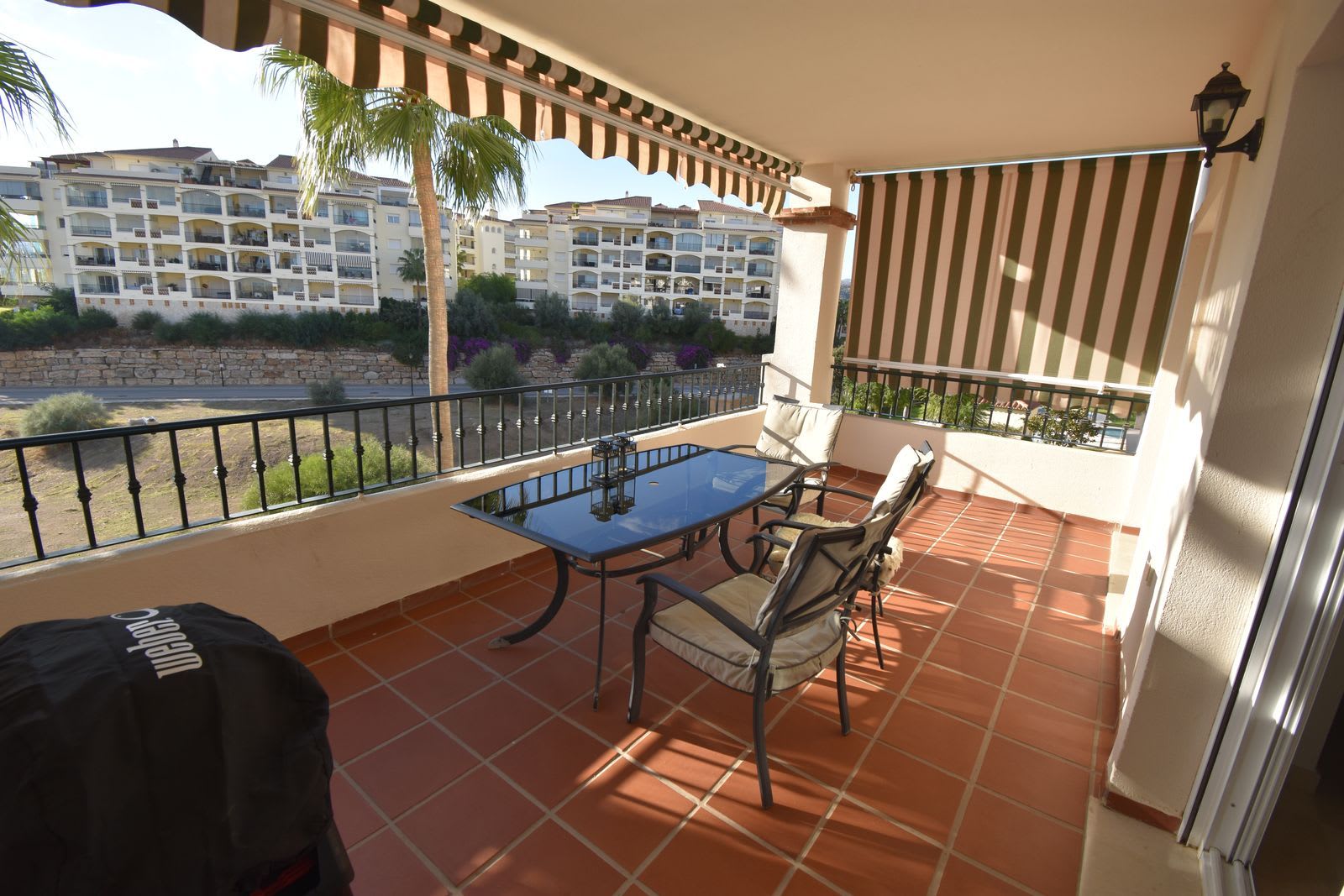 Leilighet midt i bygget til salgs i La Cala Hills, Bilde 3
